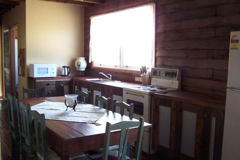 Drumreagh Bed & Breakfast Cabins - Queensland Tourism 5