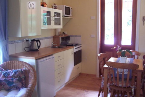 Drumreagh Bed & Breakfast Cabins - Queensland Tourism 6