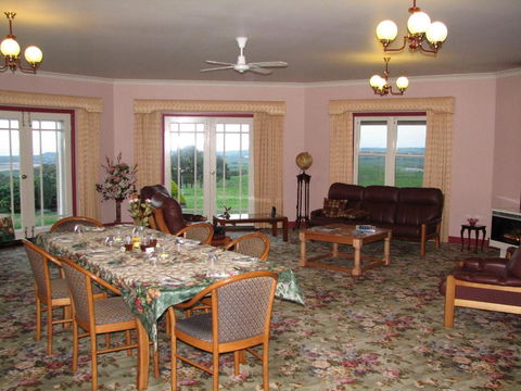 Arabella Country House - Queensland Tourism 4