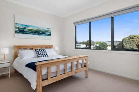 Glas - Queensland Tourism 3