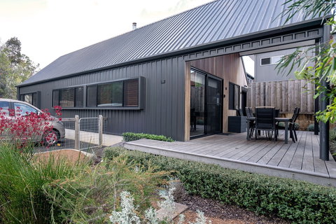 Margaret River Bungalows - QLD Tourism 3