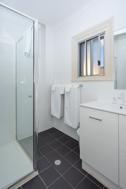 The Mile End Hotel - QLD Tourism 4