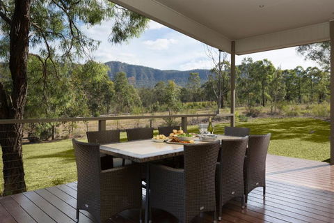 Blue Cliff Retreat - Queensland Tourism 5