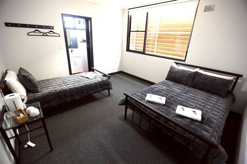 Panania Hotel - Queensland Tourism 0