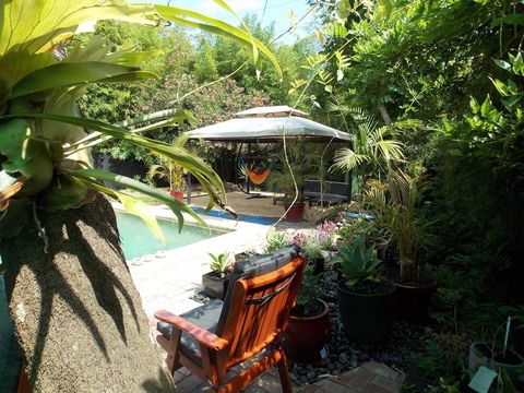 Hidden Oasis - Queensland Tourism 1