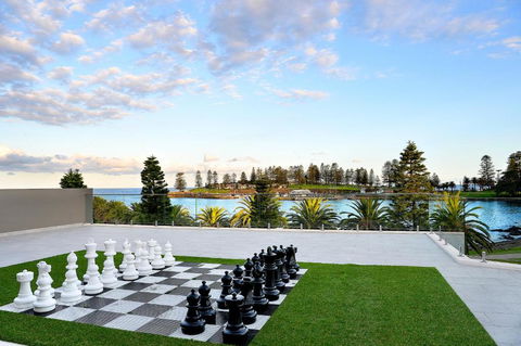 Belle Vue Penthouse At Black Beach - QLD Tourism 2