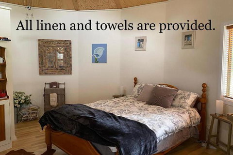 Ionaforest Yurt & Shepherds Hut - Queensland Tourism 7