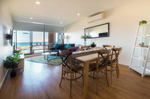 Waterfront Apartments Marinaquays Apt 221 & Apt 234 - Queensland Tourism 0
