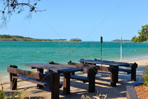 Noosa Water Views - QLD Tourism 2