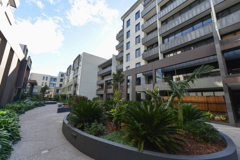StayCentral On Nott St - Queensland Tourism 0