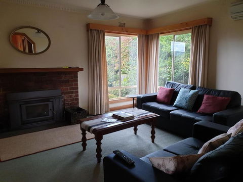 Belle Cottage - QLD Tourism 4