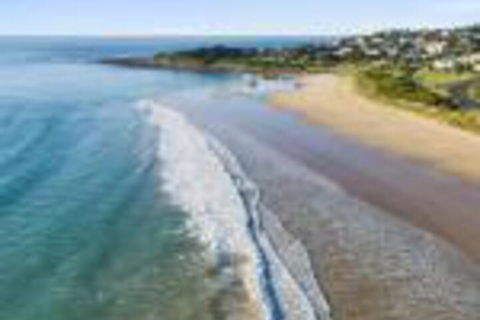 Beach & Reef - Queensland Tourism 0