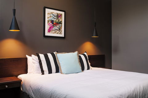 Criterion Hotel Sale - Queensland Tourism 3