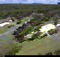 Beach Stone House - QLD Tourism