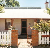 Bell's Cottage Collective - Queensland Tourism