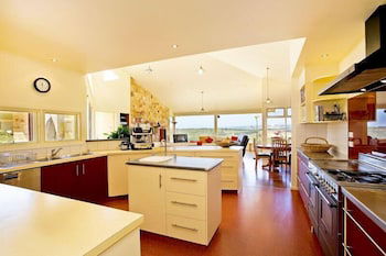 Cape Otway Cottages - QLD Tourism 6