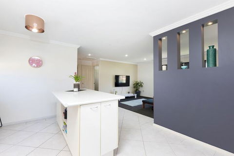 La Casa - QLD Tourism 5