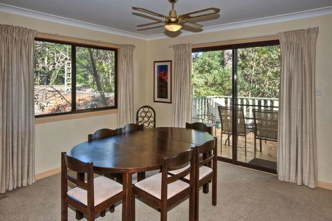 Camelot Cottage - Queensland Tourism 5