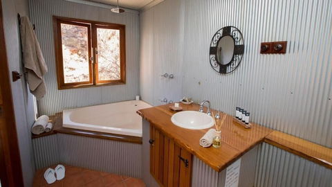 Ooraminna Station Homestead - Queensland Tourism 3