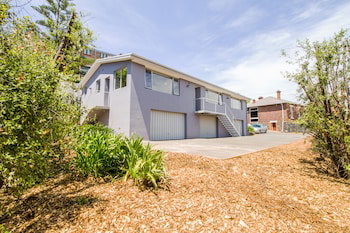 CBD Apartments Launceston - QLD Tourism 1