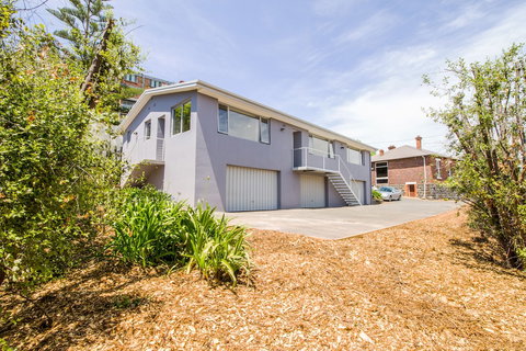 CBD Apartments Launceston - QLD Tourism 3