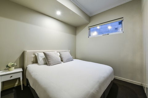 Aloha Luxury Central Apartments - Queensland Tourism 7