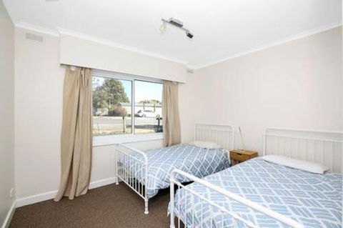 The Hill House - QLD Tourism 3