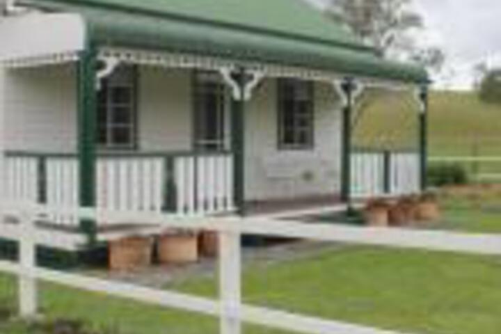 Sherwood NSW QLD Tourism
