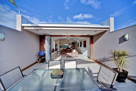 32A On Sackville - Queensland Tourism 3