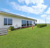 Bees Dacha - Queensland Tourism