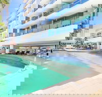 Modern Apartment with Resort Style Living - QLD Tourism
