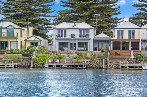 River Charm Apartment - Queensland Tourism 0