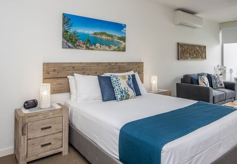 Absolute Waterfront Magnetic Island - Queensland Tourism 6