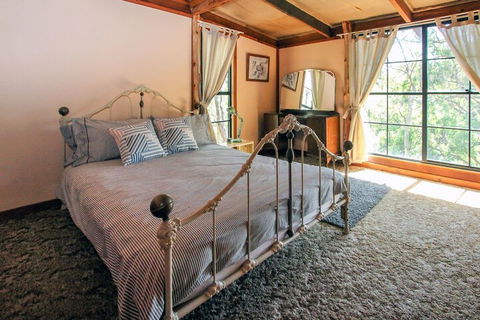 Shady Creek Eco Cabin - Queensland Tourism 6