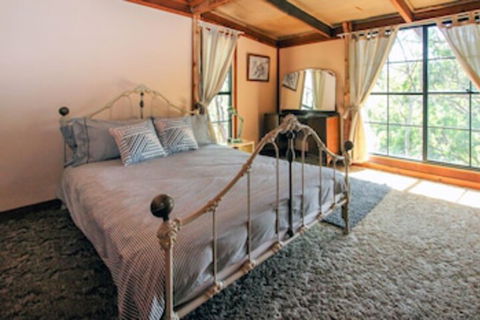Shady Creek Eco Cabin - Queensland Tourism 0