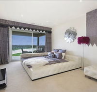 Jolong Park Clubhouse - Queensland Tourism