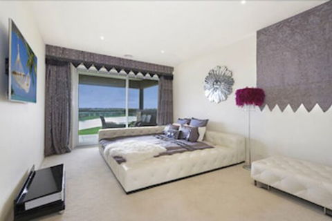 Jolong Park Clubhouse - Queensland Tourism 0