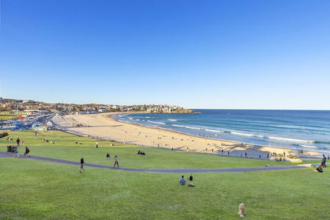 Pelicanstay Walk To Bondi Beach - QLD Tourism 7