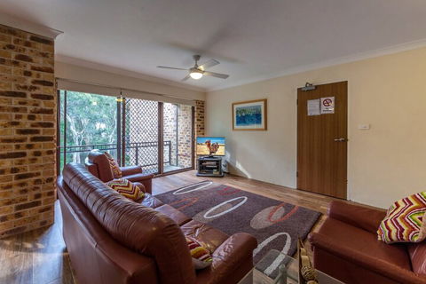 Bay Parklands Unit 50 / 2 Gowrie Avenue - Queensland Tourism 0