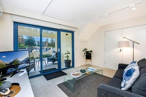 Edge17 Port Fairy Wharf - Queensland Tourism 6