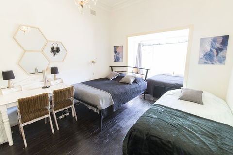 North Bondi Beach Apartment - QLD Tourism 6