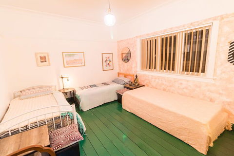 North Bondi Beach Apartment - QLD Tourism 2