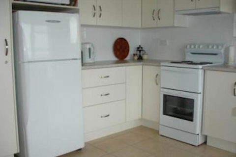 Quarterdeck, Unit 1/ 12 Magnus Street - QLD Tourism 3