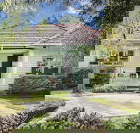 Hillside House - Queensland Tourism