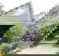 Elm Cottage Barn - QLD Tourism