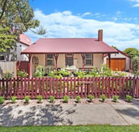 Railway Cottage - Queensland Tourism