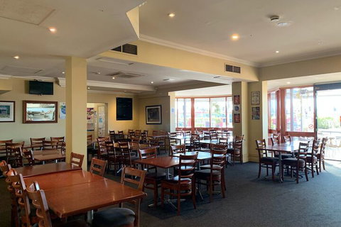 Northside Hotel Albury - QLD Tourism 1