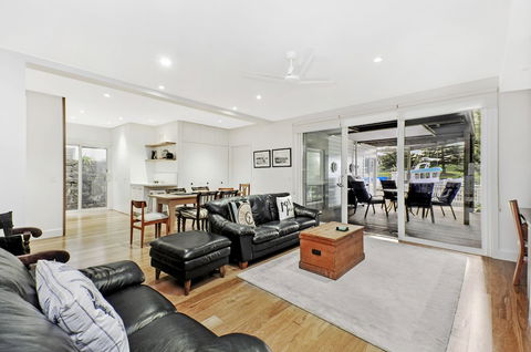 Boathouse Apartment - Queensland Tourism 1