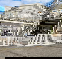 Boathouse Apartment - Queensland Tourism
