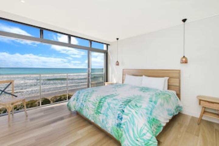  Queensland Tourism